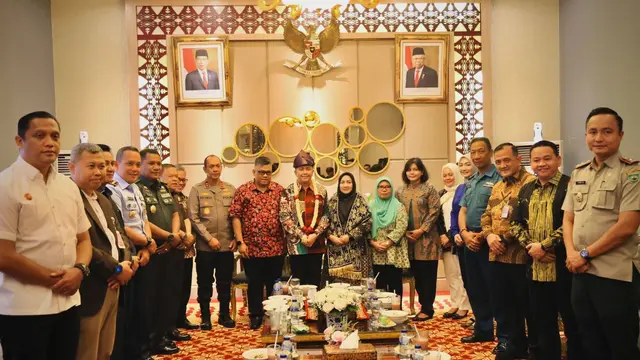 Pj Gubernur Sumsel Agus Fatoni Gerak Cepat Bahas Penanganan Karhutla