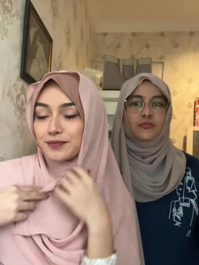 Dara dan Mita The Virgin