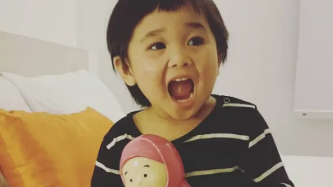 10 Video Lucu Kirana, Bocah Paling Ngegemesin di Instagram