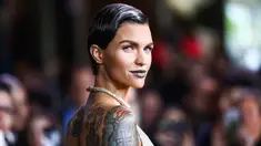 Ruby Rose saat menghadiri penayangan perdana film terbaru "xXx: Return of Xander Cage" di teater TCL Chinese di Los Angeles, California, AS, Kamis (19/1). (AP Photo/ Rich Fury)