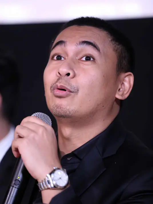 Film The Guys akan tayang serentak di bioskop mulai 13 April 2017. Selain dua aktor dari Thailand film ini juga dibintangi oleh Raditya Dika Pevita Pearce, Marthino Lio Caitlin Halderman dan masih banyak lagi. (Nurwahyunan/Bintang.com)