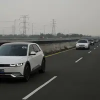 Mobil listrik tentu saja bisa digunakan untuk mudik, asalkan Sahabat Fimela memperhatikan kondisinya sebelum digunakan. (Foto: Dokumen/Hyundai)