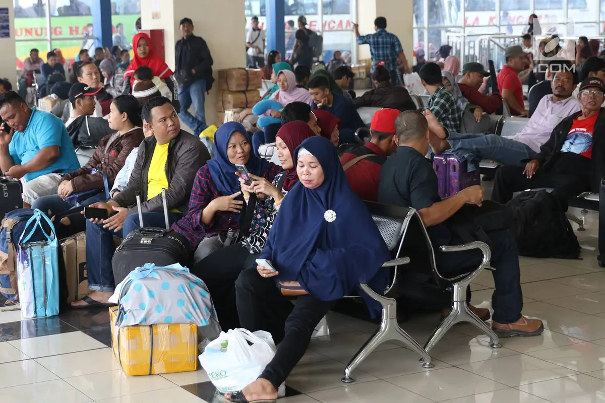 Pilih Mudik Atau Menabung Buat Masa Depan?
