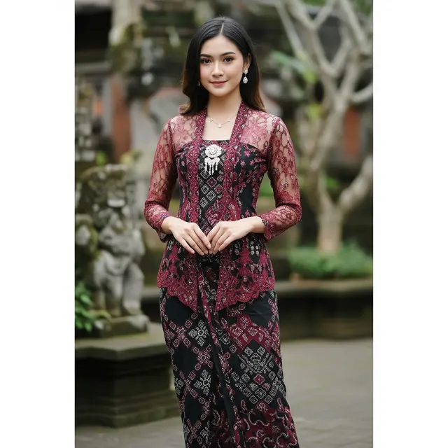Kebaya Batik Kawung Kombinasi Brokat Terbaru
