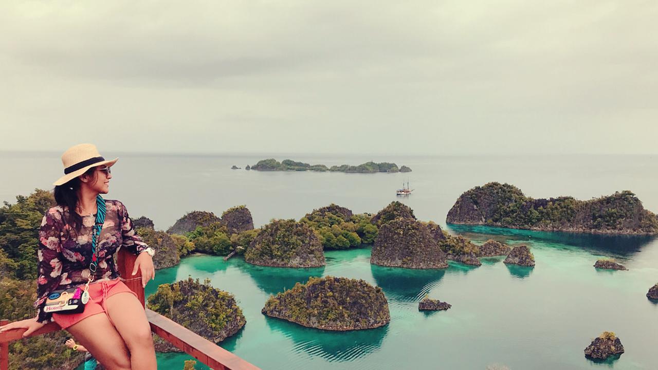 FOTO: Punya Bisnis Travel, Ini Gaya Liburan Ayu Anjani di Indonesia
