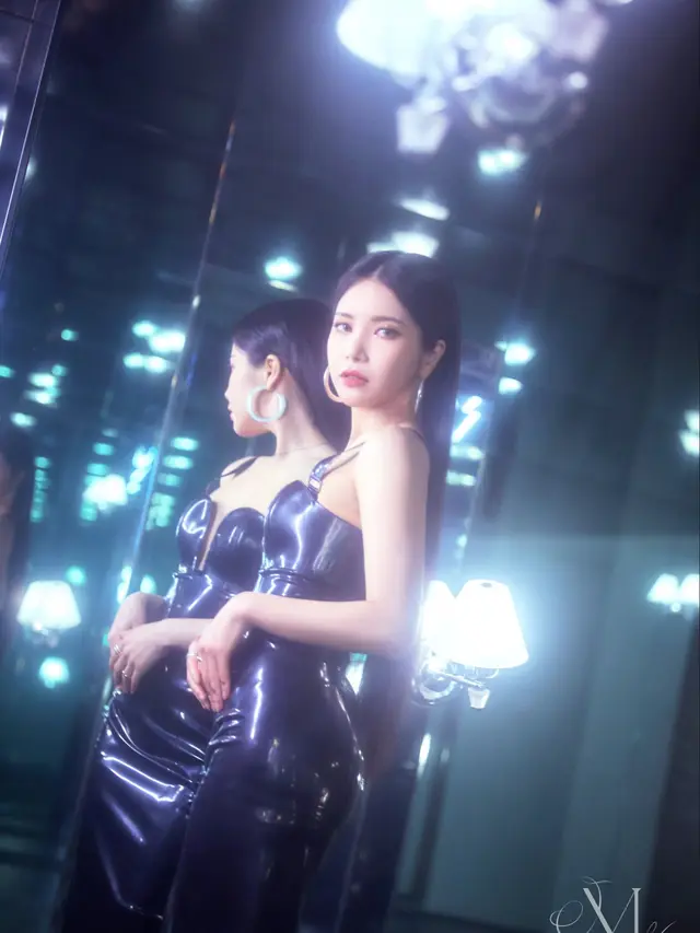 Solar Mamamoo. (RBW via Soompi)