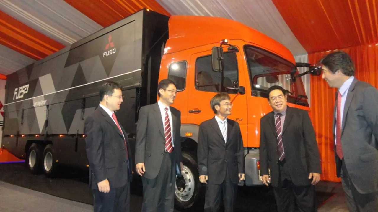 Perkukuh Posisi, Mitsubishi FUSO FJ 2523R dengan Sasis Panjang