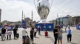 Musim 2022-2023 partai final Liga Champions kembali digelar di Istanbul. (AFP/Yasin Akgul)