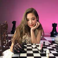 Jennie BLACKPINK merupakan sosok gadis yang menawan. Sangat sulit untuk tidak jatuh cinta dengannya. (Foto: instagram.com/blackpink_jennie)