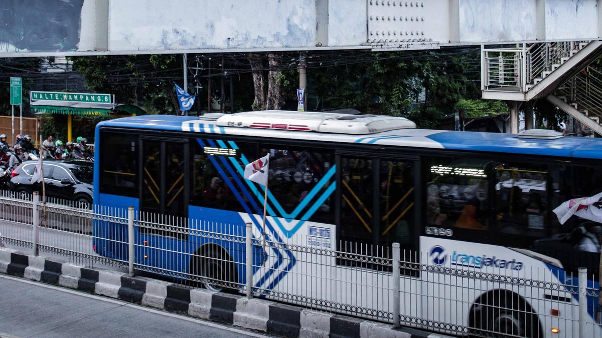 Musim Kampanye Pemilu Transjakarta Minta Pelanggan Lapor Jika Temukan