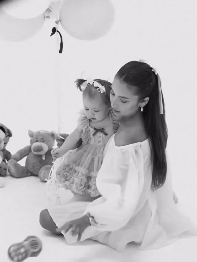 Jennifer Coppen dan Baby Kamari (Instagram/@jennifercoppenreal20)