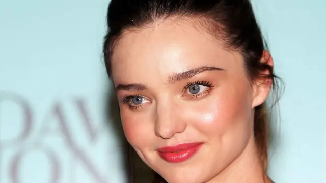 Rahasia Gaya Make up Miranda Kerr