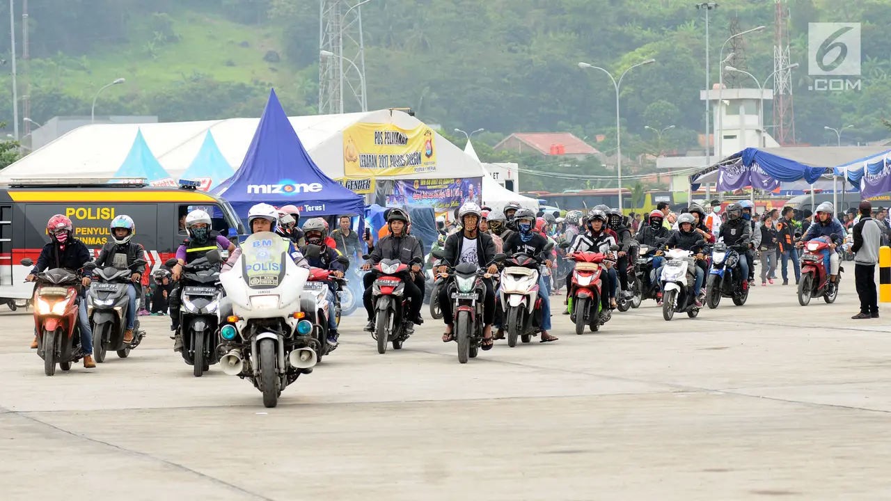 Dermaga 6 Penuh, Sebagian Pemudik Bermotor Dialihkan
