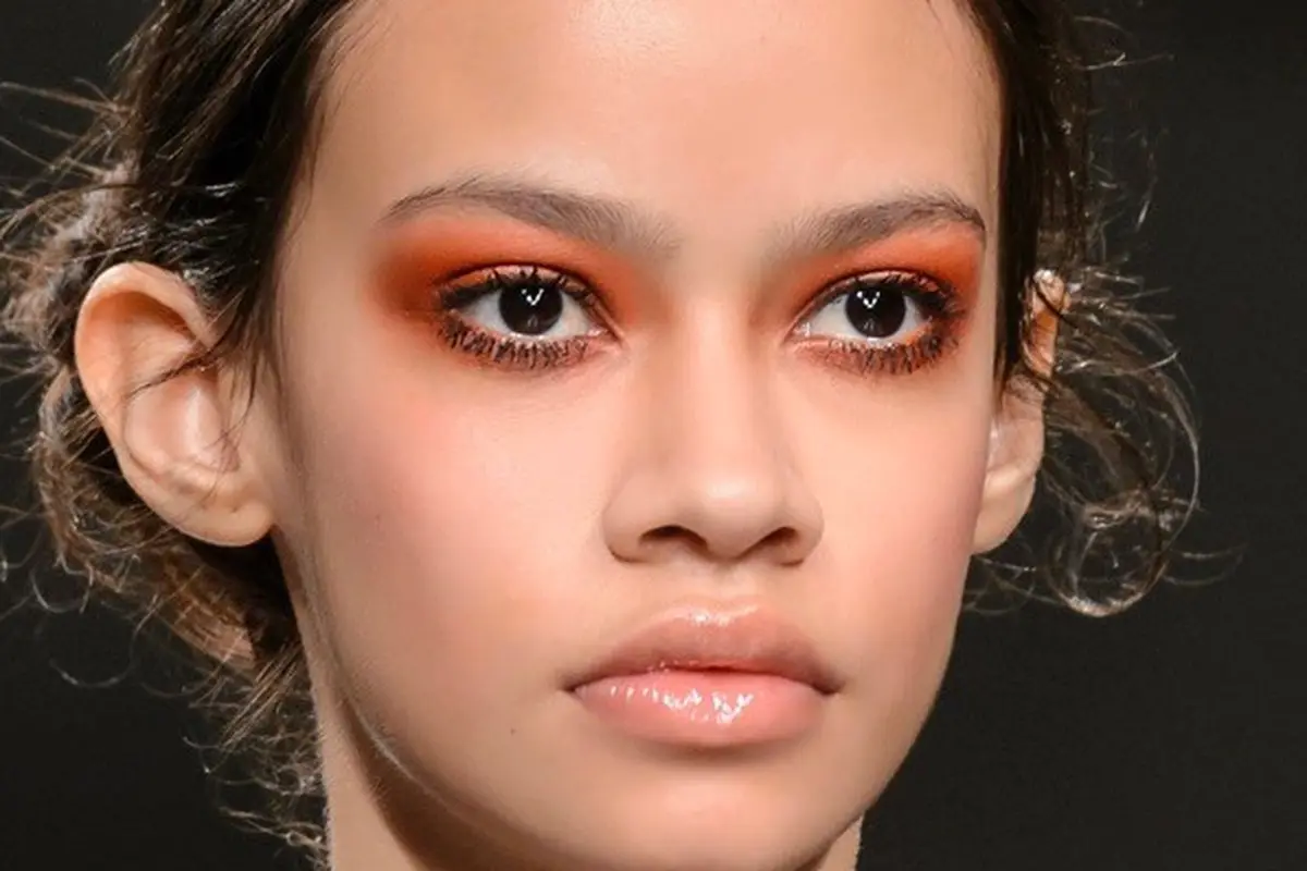 Makeup Tren: Orange Makeup