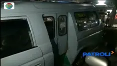 Jadi korban penodongan, seorang wanita nekat lompat dari angkot jurusan Pulo Gadung. Korban tewas akibat kepalanya terbentur.