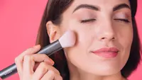 Perbedaan Setting Powder dan Finishing Powder, Kenali Fungsi dan Cara Pakainya