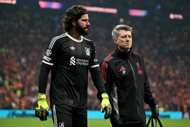 Juventus Inginkan Alisson, Siapkan Penawaran untuk Liverpool