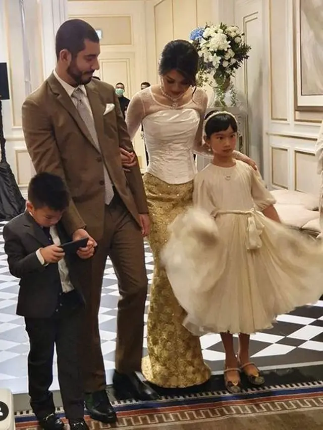 Adinda Bakrie menikah dengan pria bule