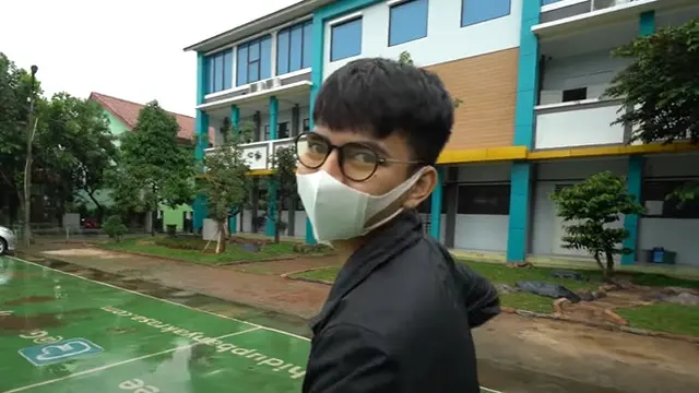 6 Momen Dimas Ahmad Kunjungi Sekolahnya, Isi Workshop dan Bayar Sisa Tunggakan