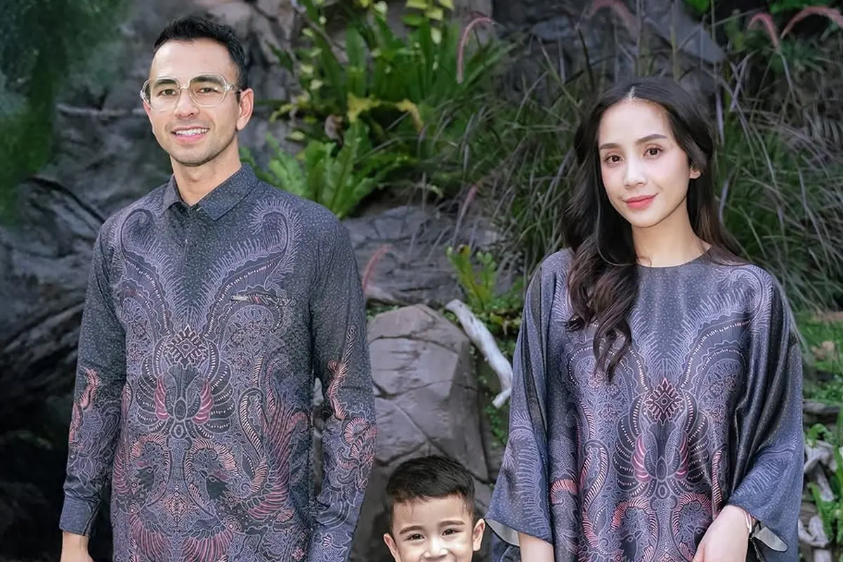 5 Potret Gaya Keluarga Artis Pakai Baju Modest untuk Ramadan, dari Syahnaz Sadiqah hingga Nagita Slavina