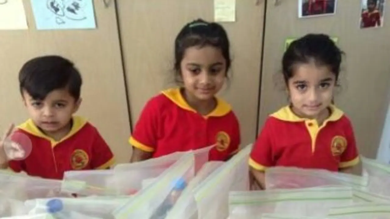 Berbagi Kasih, Anak-Anak Dubai Berikan Hadiah di Bulan Ramadan