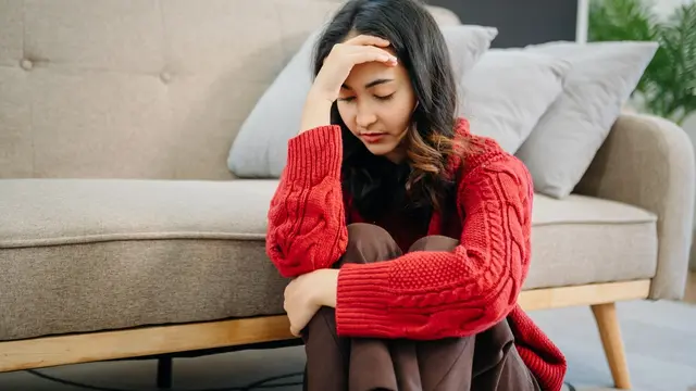 Rambut Rontok Parah Hingga Sebabkan Kebotakan? Ketahui Penyebab dan Cara Mengatasinya dengan Mudah