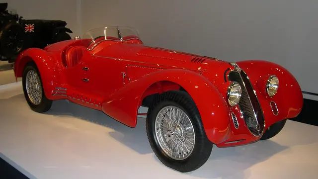 Alfa Romeo 8C 2900B Mille Miglia Roadster