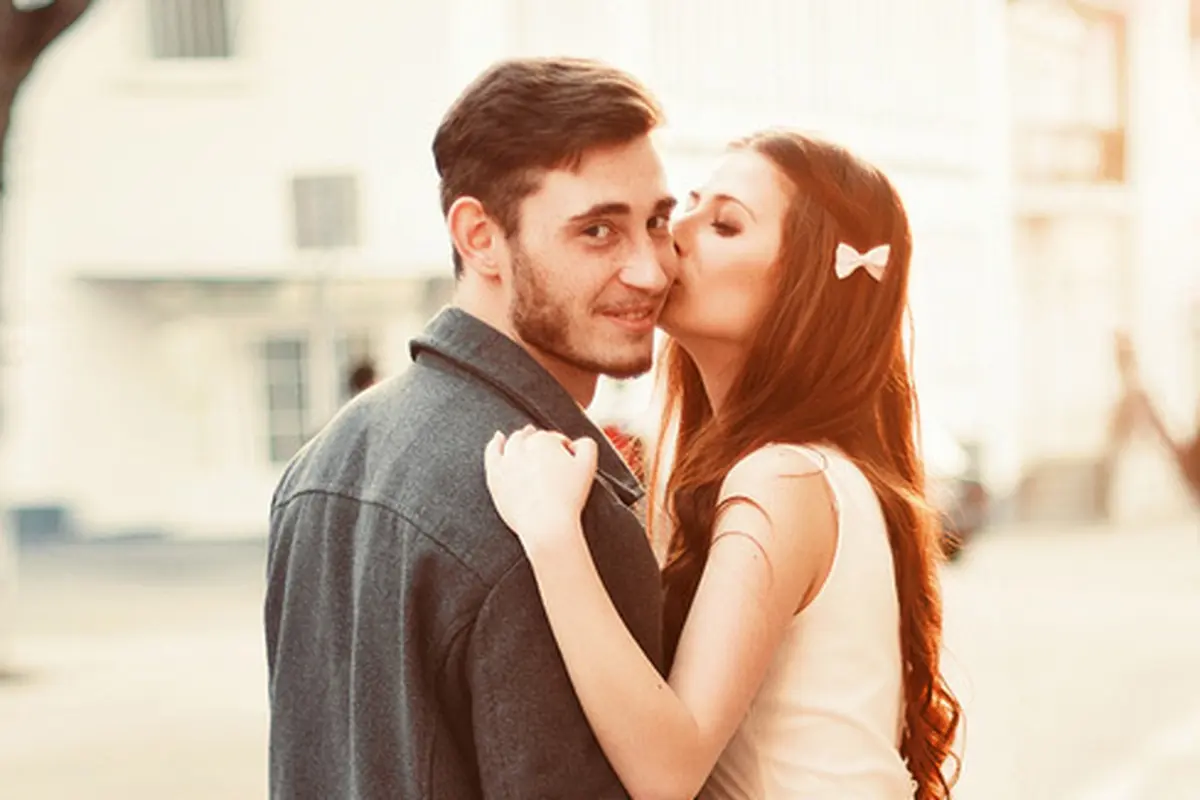 (c) Shutterstock