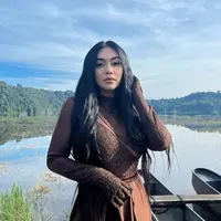 Tampilan Outfit Kompak Denada dan Sang Anak  (@denadaindonesia)