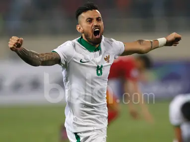 Bintang Timnas Indonesia, Stefano Lilipaly, resmi pindah dari SC Cambuur ke klub Liga 1 Indonesia, Bali United. (Bola.com/Peksi Cahyo)
