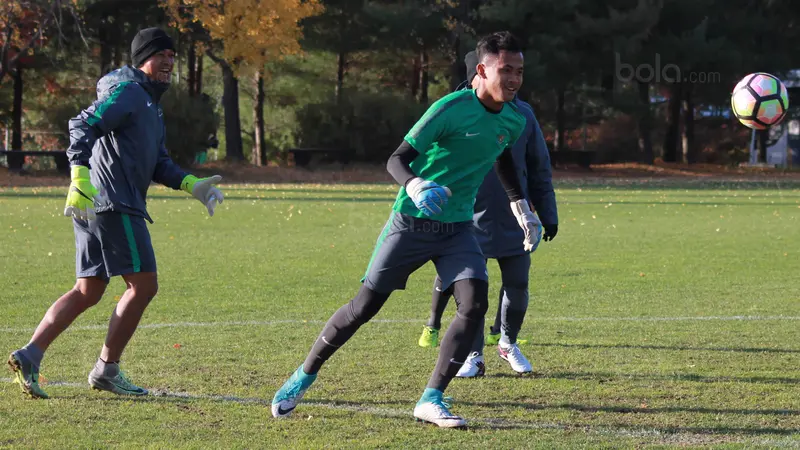 FOTO: Cuaca Dingin Warnai Latihan Timnas Indonesia U-19 di Korsel