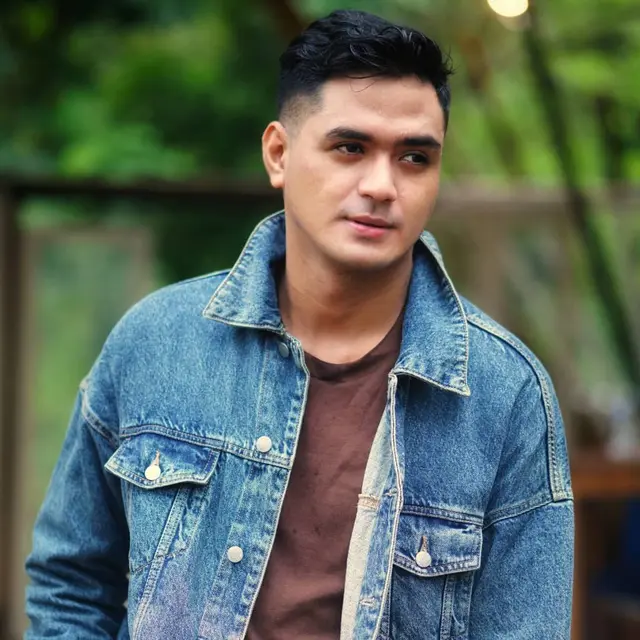 Berikan Klarifikasi, Ini 6 Potret Ricky W Miraza yang Dituding Selingkuhan Kalina Ocktaranny