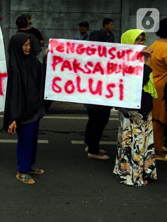 Para pihak meliputi Tim Percepatan Pembangunan UIII, Rektor UIII, Dirjen Pendidikan Islam Kementerian Agama, dan warga telah diundang Komnas HAM dalam agenda pra-mediasi. (merdeka.com/Arie Basuki)