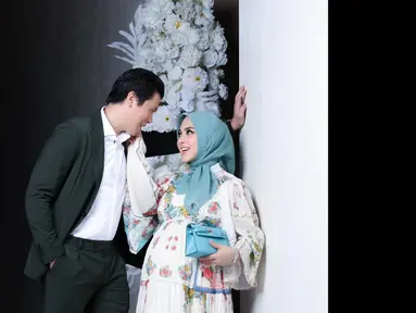 Potret Syahrini dan Syahrini dan Reino Barack. (Foto: Instagram/ princessyahrini)