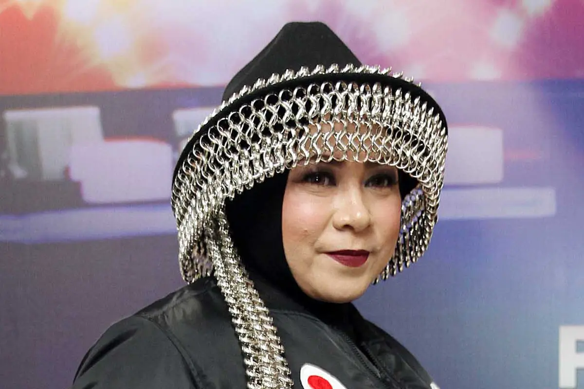 [Bintang] Melly Goeslaw