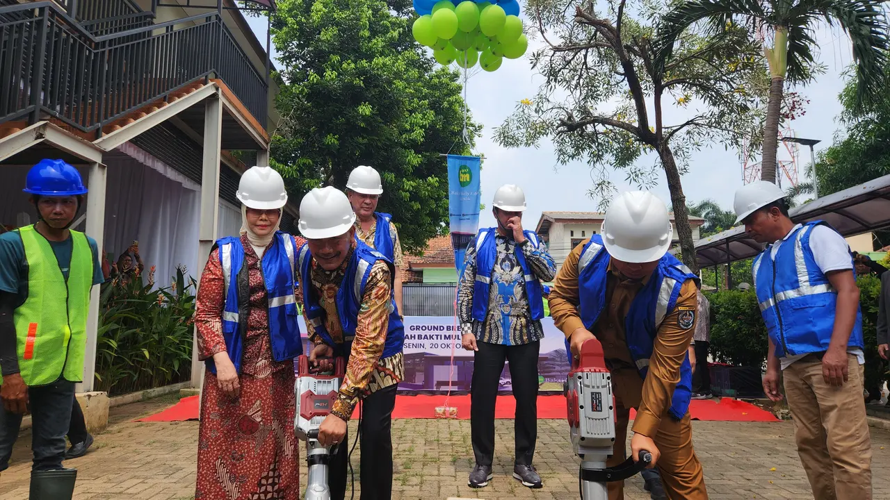 eks kapolri badrodin haiti dirikan BM 400 di depok