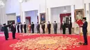 Presiden Joko Widodo memimpin pengucapan sumpah jabatan pelantikan Abdullah Azwar Anas sebagai Menteri Pendayagunaan Aparatur Negara dan Reformasi Birokrasi (MenPAN RB) di Istana Negara, Jakarta, Rabu (7/9/2022). Jokowi melantik Abdullah Azwar Anas yang sebelumnya menjabat Kepala Lembaga Kebijakan Pengadaan Barang/Jasa Pemerintah (LKPP) sebagai MenPAN RB menggantikan Tjahjo Kumolo yang wafat. (FOTO: Rusman - Biro Pers Sekretariat Presiden)