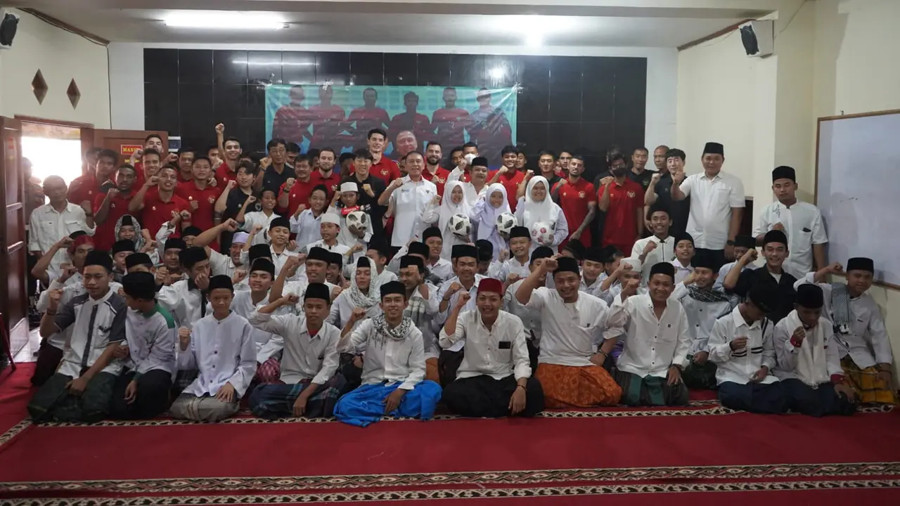 PSSI dan Timnas Indonesia kunjungi Pondok Pesantren Daarut Taubah.