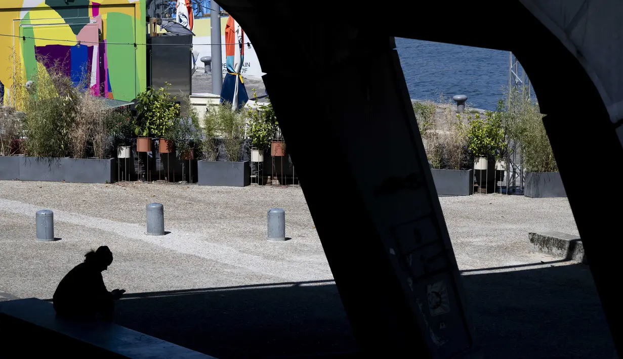 Badan Meteorologi Prancis (Meteo-France) telah mengeluarkan peringatan untuk menginformasikan masyarakat tentang risiko terkait gelombang panas. (Martin LELIEVRE/AFP)