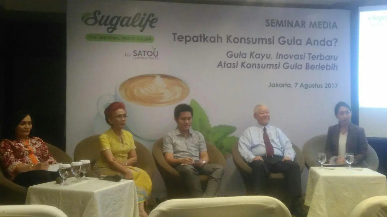 Seminar mengenai asupan gula bersama Dr Saptawati bardosono