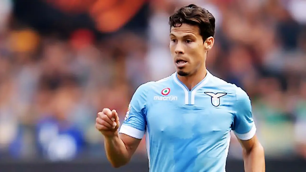 hernanes-131018a.jpg