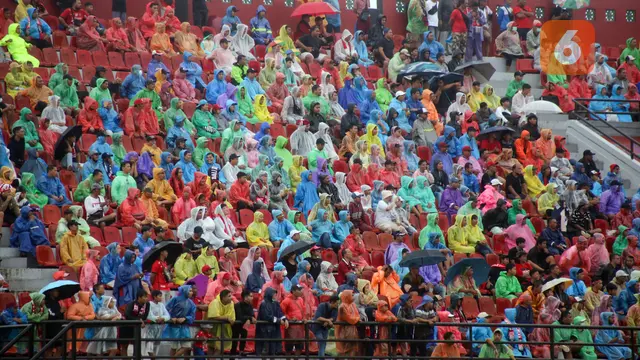 Foto: Sepi Penonton, Bali United Menyerah oleh PSS Sleman di Laga Pembuka BRI Liga 1 2023 / 2024