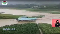 Meski demikian, Yanto sang pemilik mengaku akan tetap membuka usaha rumah makan terapungnya di atas Sungai Ciminyak.
