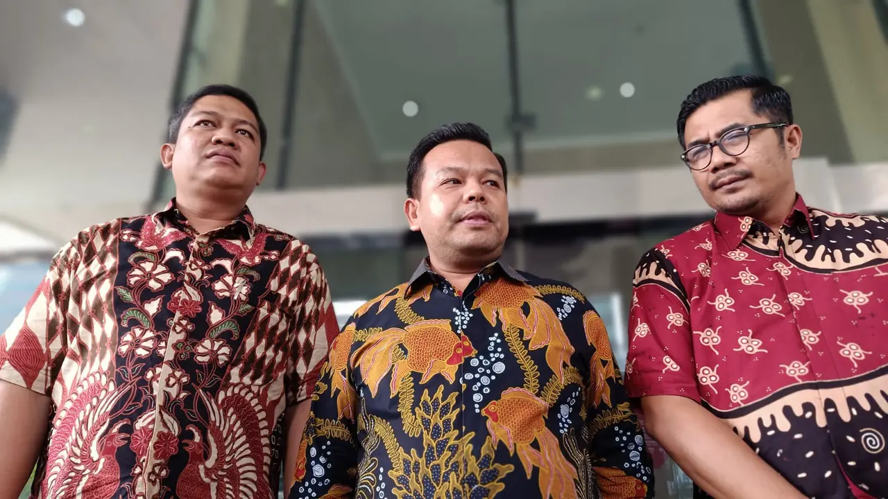 Tim hukum PDIP, Johannes Tobing
