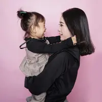 Limpahi anak dengan kasih sayang. (Copyright Pexels/kelvin agustinus)