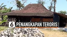 Densus 88 Antiteror menangkap seorang warga Kecamatan Polokarto, Sukoharjo, yang diduga terlibat aksi terorisme.
