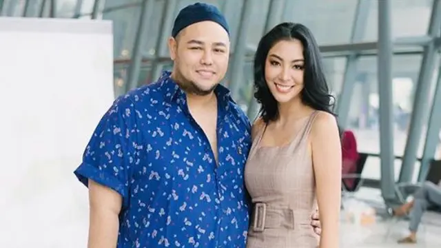 [Bintang] Ivan Gunawan dan Faye Malisorn