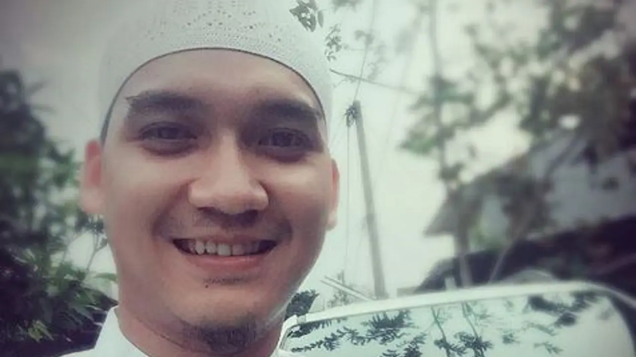 [Bintang] Egi John