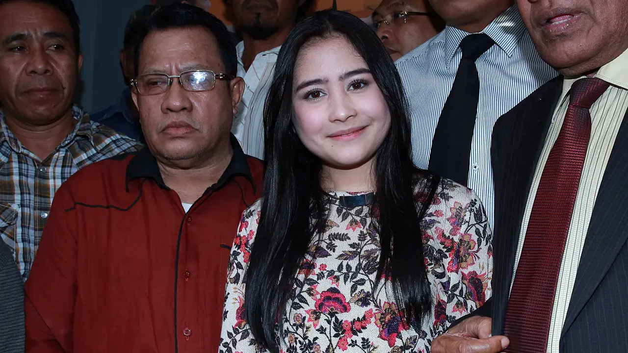 Prilly Latuconsina