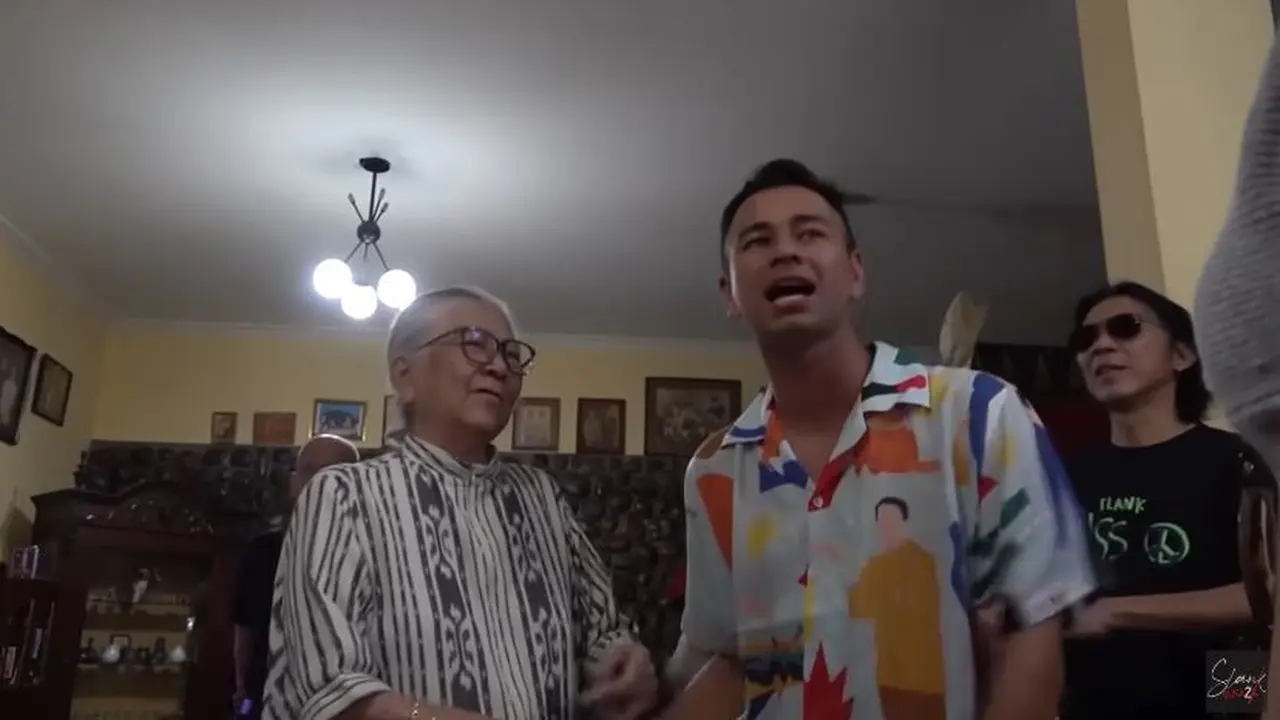 Raffi Ahmad - Bunda Iffet (Foto: YouTube)